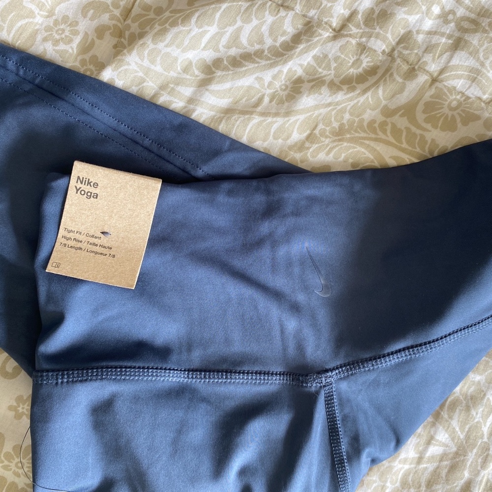 New Nike yoga leggings